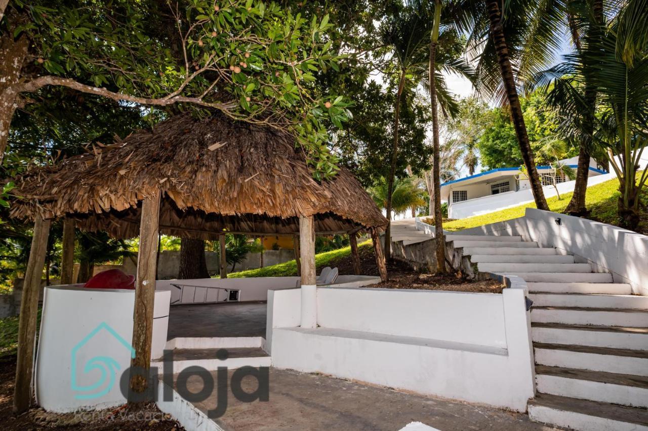 Villa Xtohil With Private Access To The Magic 7 Colors Lagoon บากาลาร์ ภายนอก รูปภาพ